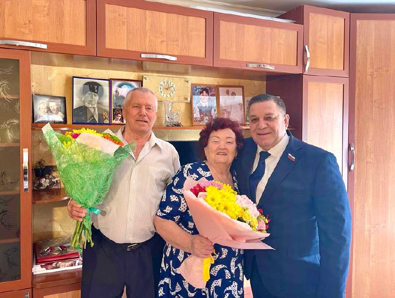 60-летие со дня свадьбы отпраздновала семья Никодименко