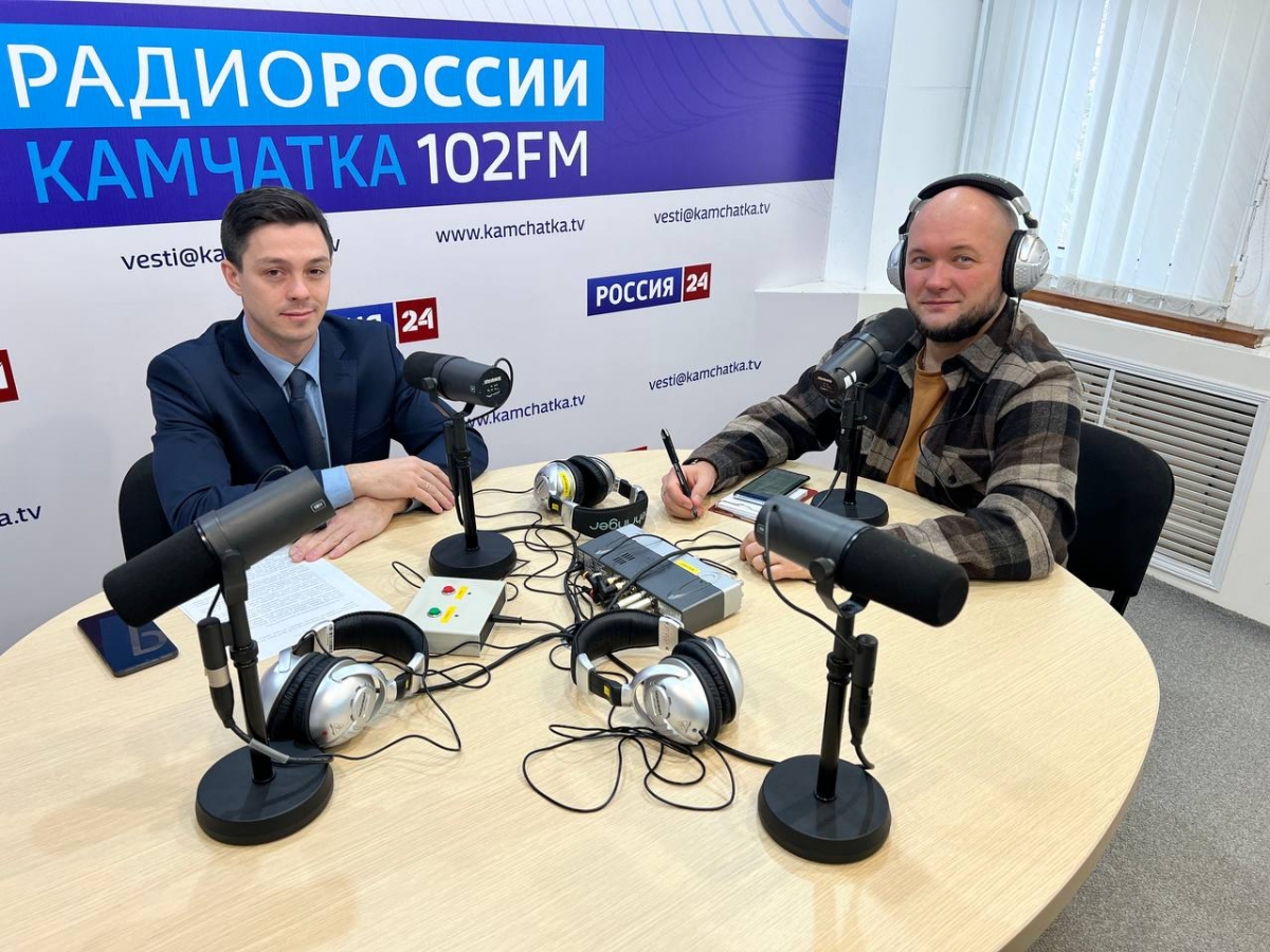 Борис Лесков рассказал о социально-значимых мероприятиях в прямом эфире на радио