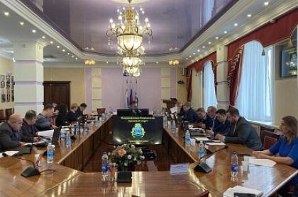 Итоги проведения встреч с общественностью города обсудили на расширенном заседании Совета Думы.