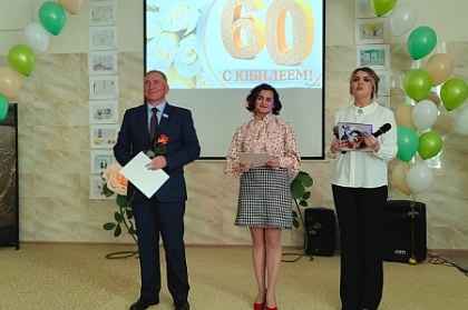 60 лет исполнилось Средней школе №43