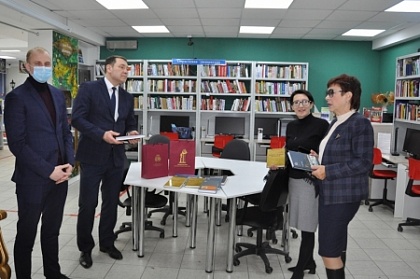 Депутаты Городской Думы Петропавловска присоединились к акции «Дарите книги с любовью»