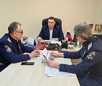 Актуальные вопросы казачества обсудил с атаманами председатель Городской Думы