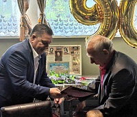 90 лет исполнилось ветерану камчатского спорта Леониду Копаневу