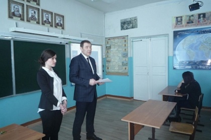 Депутаты Городской Думы Петропавловска-Камчатского проводят уроки парламентаризма для школьников