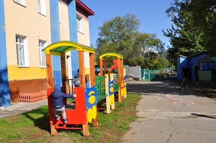 Детский сад № 35 в Петропавловске получил новое оборудование для игровых площадок