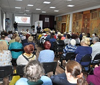 «60+»: традиционная встреча депутатов Городской Думы с представителями старшего поколения состоялась в краевой библиотеке