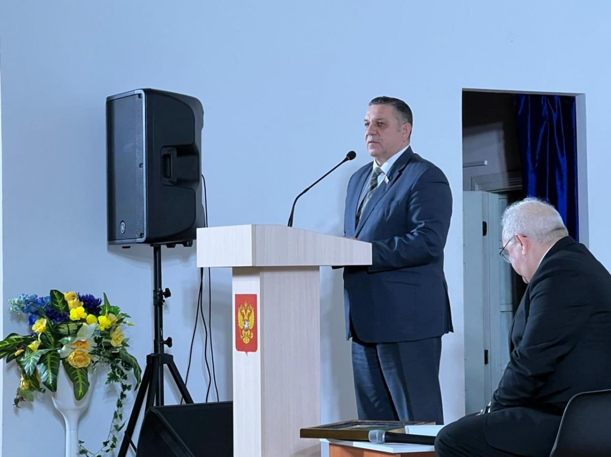 С 80-летием КГТУ поздравил председатель Городской Думы  Андрей Лиманов