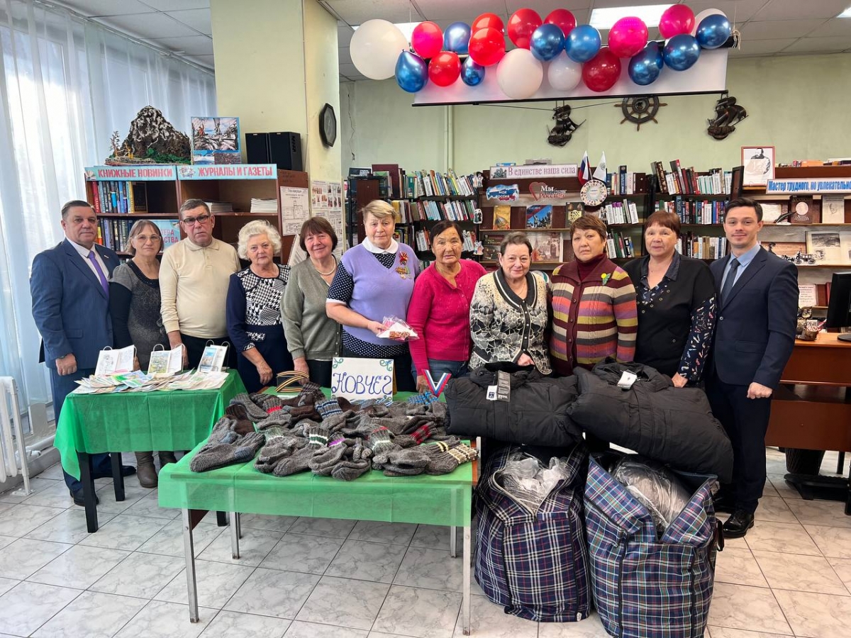 Депутаты лично передали бойцам посылку с Камчатки