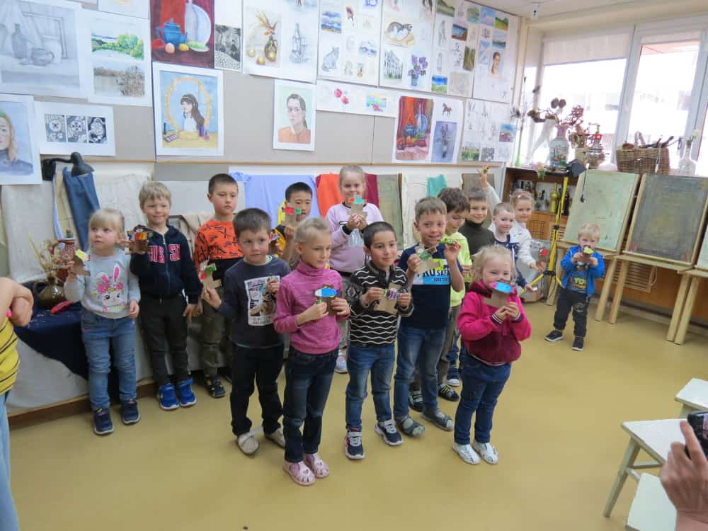 Воспитанников детских садов поздравила депутат Городской Думы