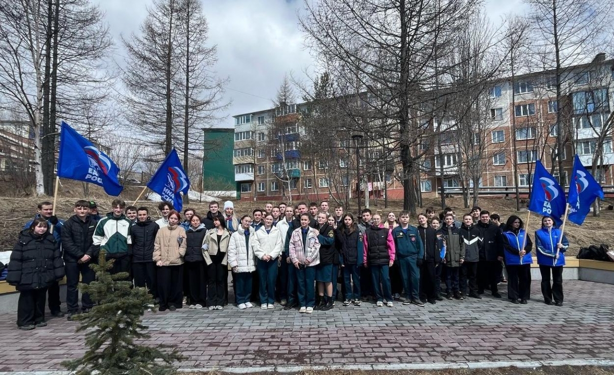 Депутаты Городской Думы Петропавловска-Камчатского принимают участие в экологических субботниках