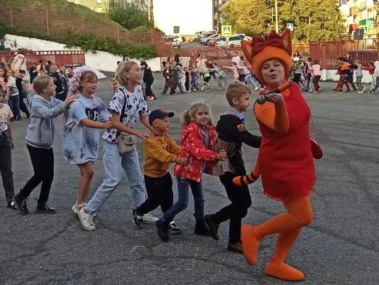 Праздничные программы для детей организовали депутаты