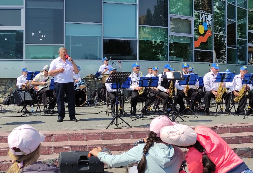 Городской оркестр выступит на фонтане для жителей города