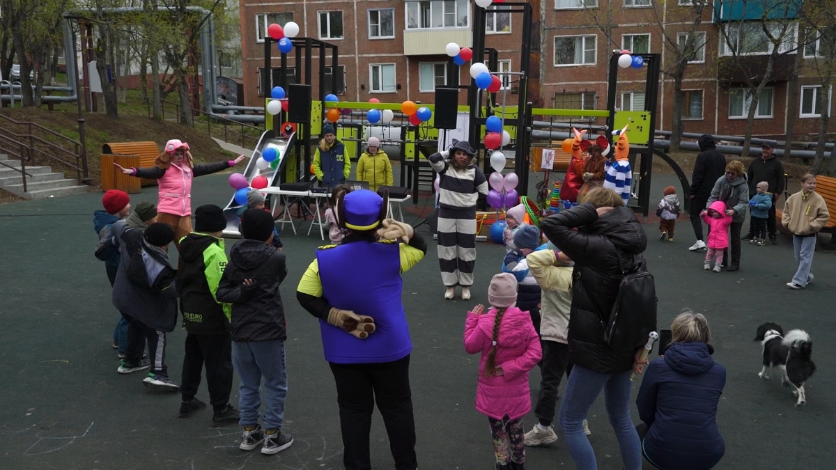 Депутаты организовали праздник добрососедства в микрорайоне «Горизонт»