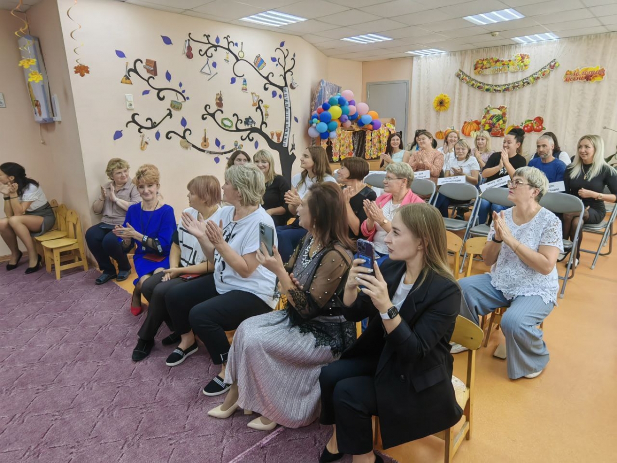 Депутаты поздравили дошкольных работников с профессиональным праздником