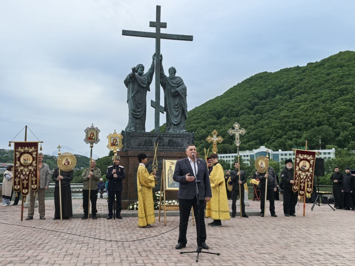 Андрей Лиманов принял участие в торжественных мероприятиях, посвященных Дню святых первоверховных апостолов Петра и Павла