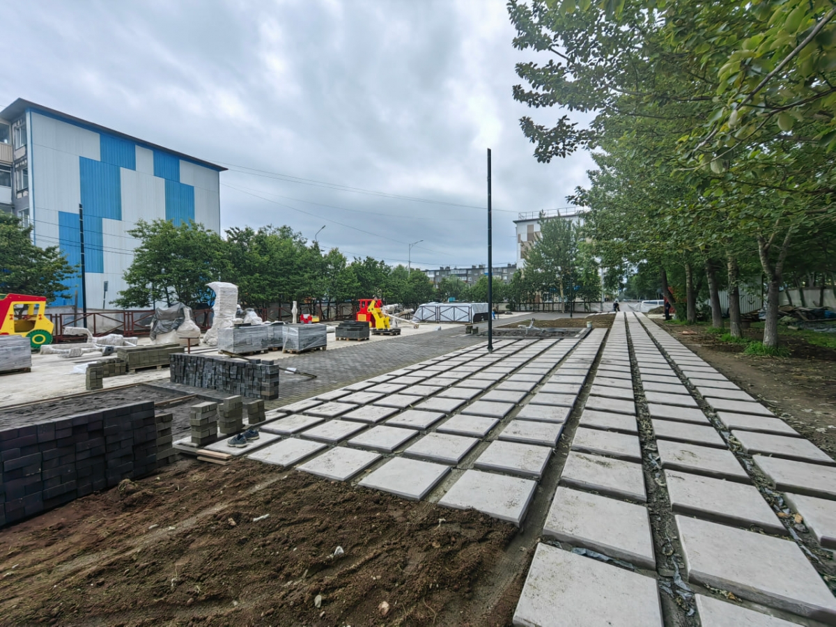 Комиссия проверила работы в сквере Строителей