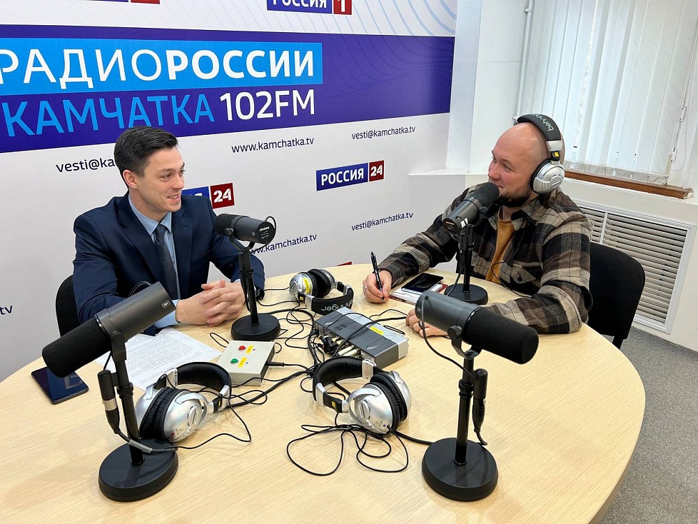 Борис Лесков поделится актуальными новостями в прямом эфире на радио