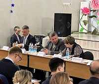 Отчётная встреча депутатов с избирателями округа № 2 состоялась в краевой столице 