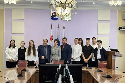 Учащиеся школы № 5 побывали на экскурсии в Городской Думе