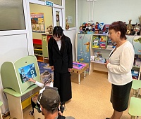 Галина Монахова проверила, как реализованы наказы избирателей в детском саду «Жемчужинка»