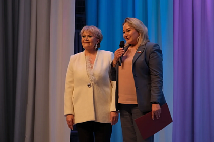 Депутат Городской Думы Дарья Кадачигова поздравила Камчатский центр развития творчества детей и юношества «Рассветы Камчатки» с 55-летием