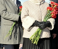 Жители Петропавловска почтили память погибших моряков и рыбаков