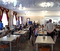 Депутаты проверили качество организации горячего питания в школе №8