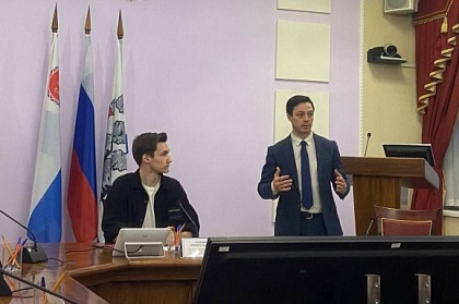 Юные парламентарии утвердили план работы и обсудили изменения в городские правовые акты