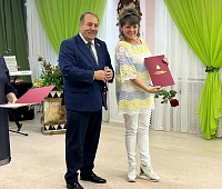 Депутаты поздравили дошкольных работников с профессиональным праздником