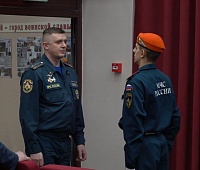 Школьников посвятили в кадеты МЧС России
