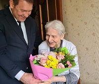 93 года исполнилось Зое Львовне Краснощёковой