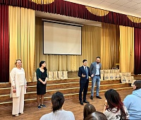 Депутаты Городской Думы поздравили школьников и учителей с Днём знаний