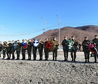 Жители Петропавловска почтили память погибших моряков и рыбаков