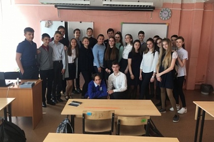 Классные часы «Развитие парламентаризма в России» проходят в школах Петропавловска-Камчатского