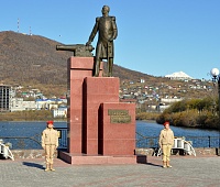 Жители Петропавловска почтили память погибших моряков и рыбаков