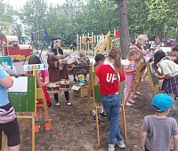 Праздник в преддверии Дня семьи, любви и верности состоялся на детской площадке «Байконур»