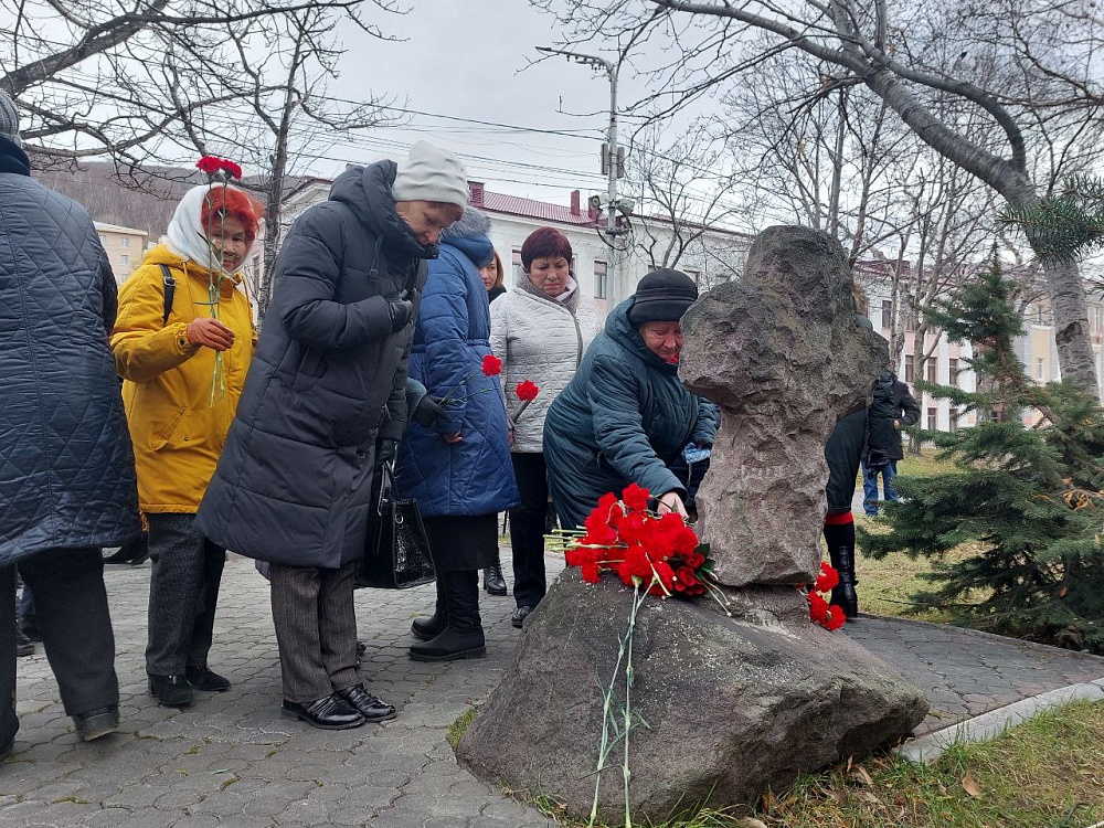 Сегодня 30 октября. День памяти жертв политических репрессий. Память репрессированных. День памяти политических репрессированных. Жертвы политических репрессий.