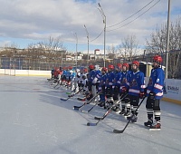 В Петропавловске стартовал первый чемпионат по хоккею среди школьных команд