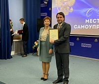 Сотрудников муниципалитета поздравили с Днём местного самоуправления в Петропавловске