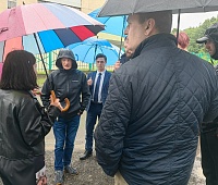 Комиссия оценила ход ремонта на дороге возле станции переливания крови