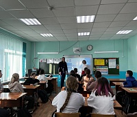 Депутаты Городской Думы провели урок финансовой грамотности для школьников