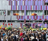 Депутаты Городской Думы поздравили школьников и учителей с Днём знаний