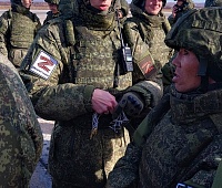 Защитников Родины торжественно провожают на Камчатке