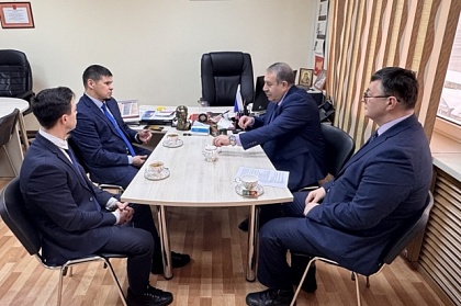 В Городской Думе состоялась встреча с ветераном СВО, участником программы «Государственное и муниципальное управление. Герои Камчатки» Михаилом Байраком