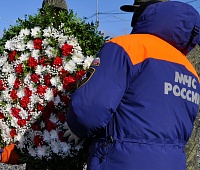 Жители Петропавловска почтили память погибших моряков и рыбаков