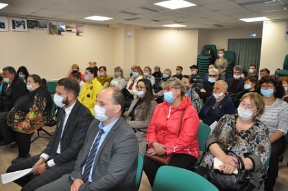 Развитие отдаленных районов Петропавловска стало главной темой очередной отчетной встречи городских депутатов с избирателями