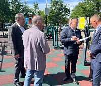 Саргис Сароян в составе межведомственной комиссии проверил состояние оборудования и благоустройства в сквере Строителей