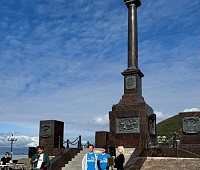 Заключительная в 2025 году общегородская зарядка собрала несколько сотен жителей Петропавловска 