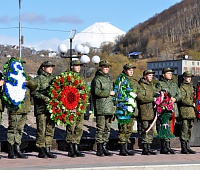 Жители Петропавловска почтили память погибших моряков и рыбаков