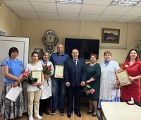 Депутаты поздравили медработников с профессиональным праздником